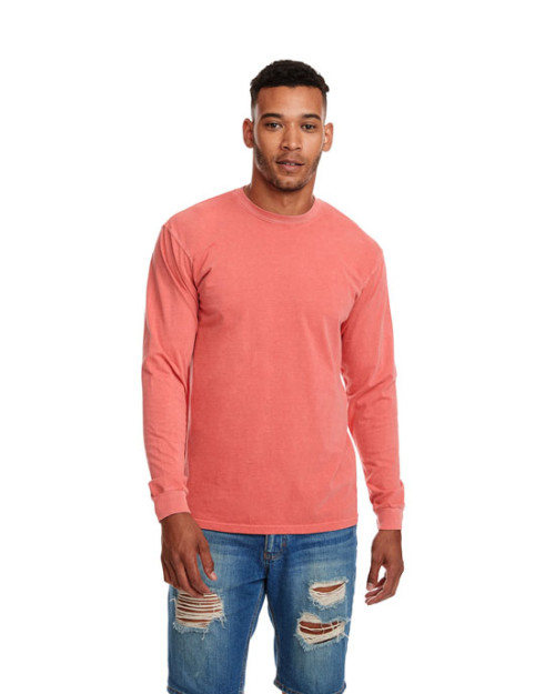 Col rond pour adulte Inspired Dye à manches longues avec poche de Next Level Col rond pour adulte Inspired Dye à manches longues avec poche de Next Level